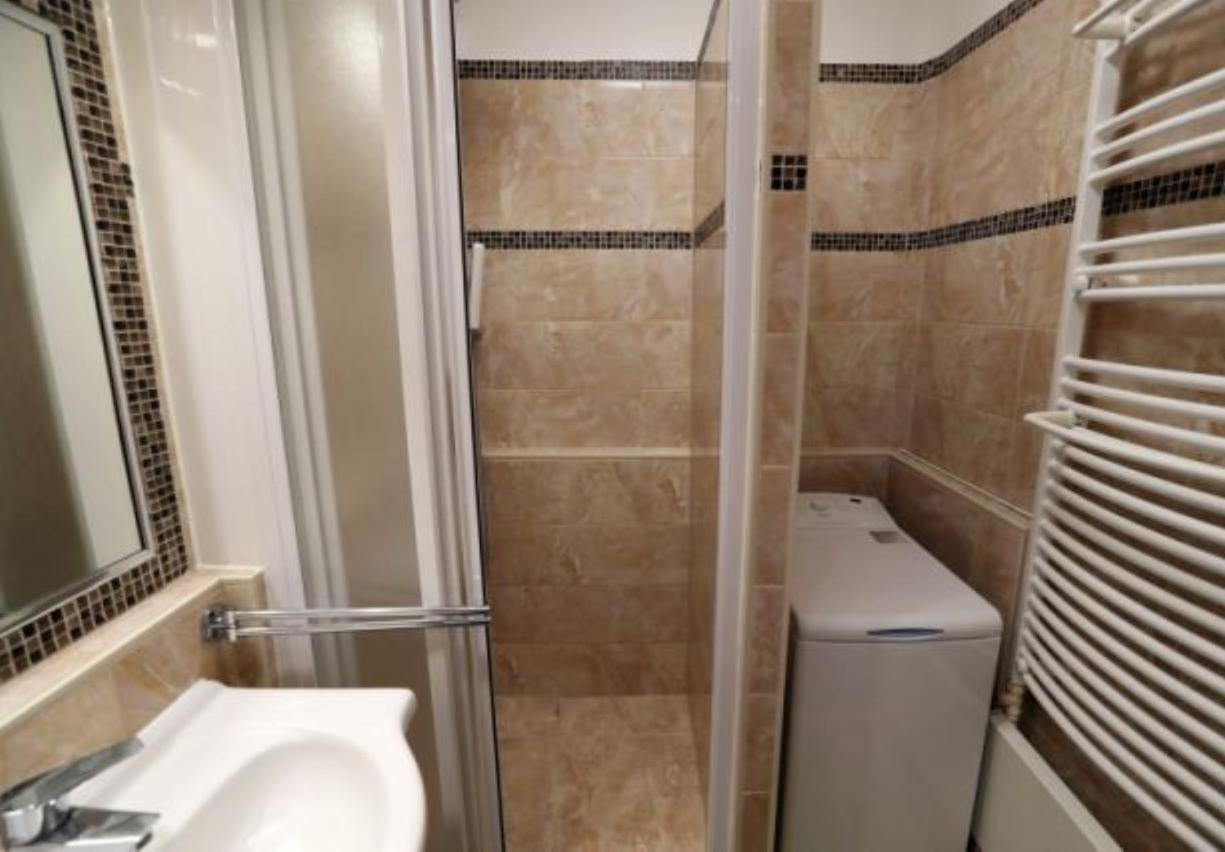 Haller Veritas Apartman Apartment *